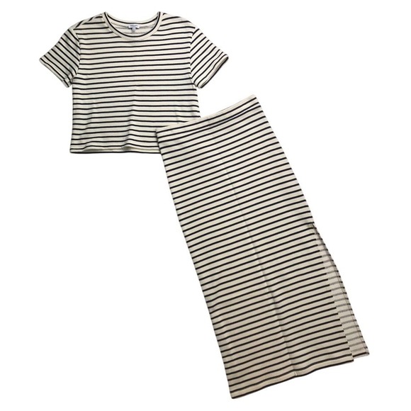 Splendid Dresses & Skirts - Splendid Womens Striped 2 Piece Set Crop Top Maxi Skirt Ivory Navy RS4K44E M
